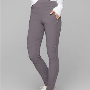 Athleta Summiter Tight Purple/Grey size 8